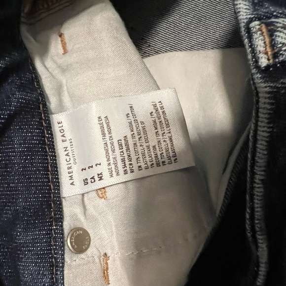 American Eagle Outfitters Dark Blue Jean Shorts SIZE 2 - Picture 2 of 6